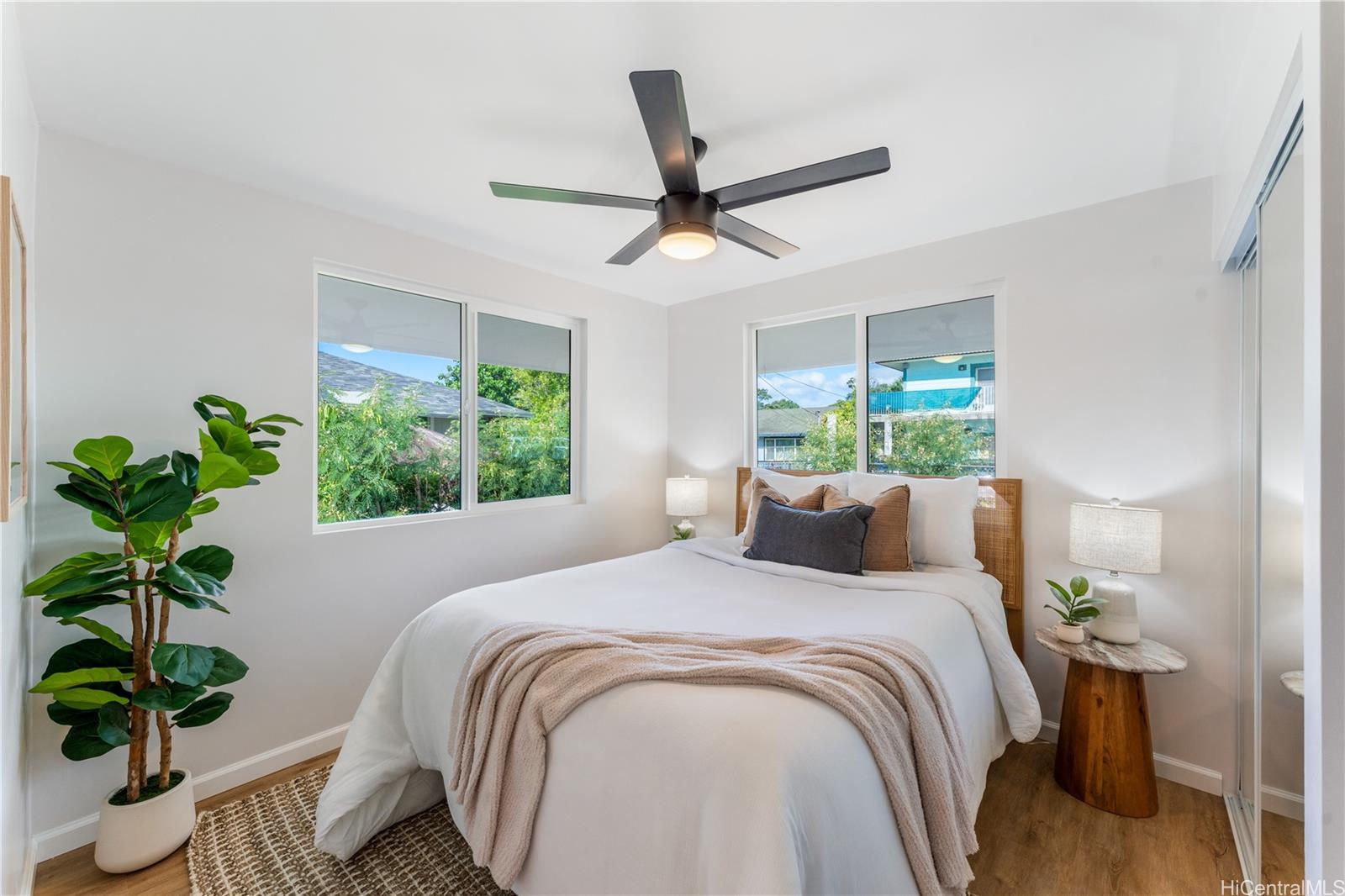 84-859  Hana Street Makaha, Leeward home - photo 11 of 24