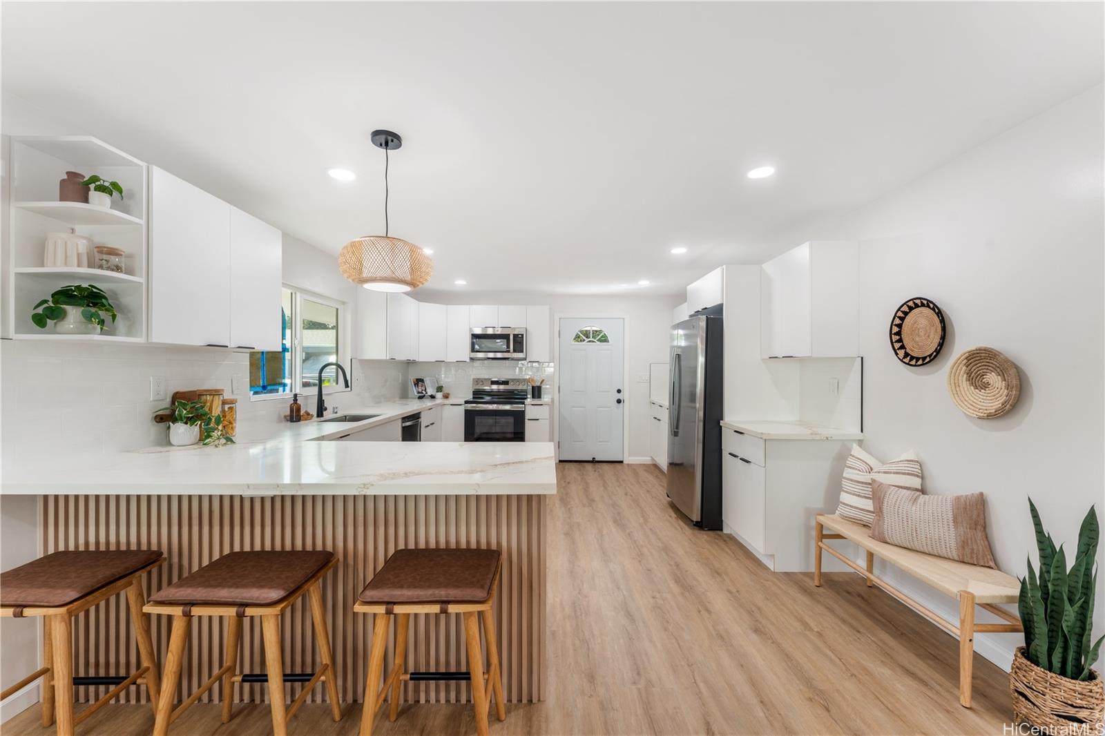 84-859  Hana Street Makaha, Leeward home - photo 6 of 24