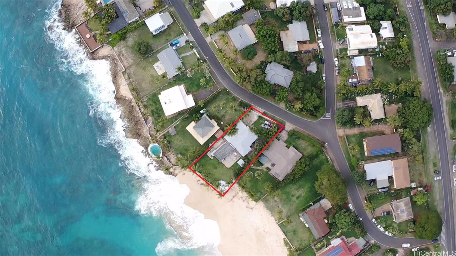 84-891  Moua Street Makaha, Leeward home - photo 2 of 18