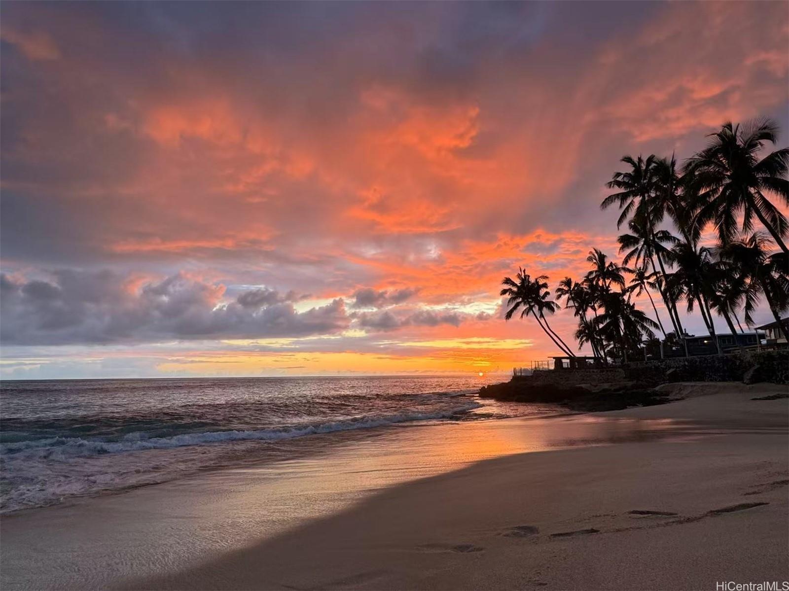 84-891  Moua Street Makaha, Leeward home - photo 3 of 18