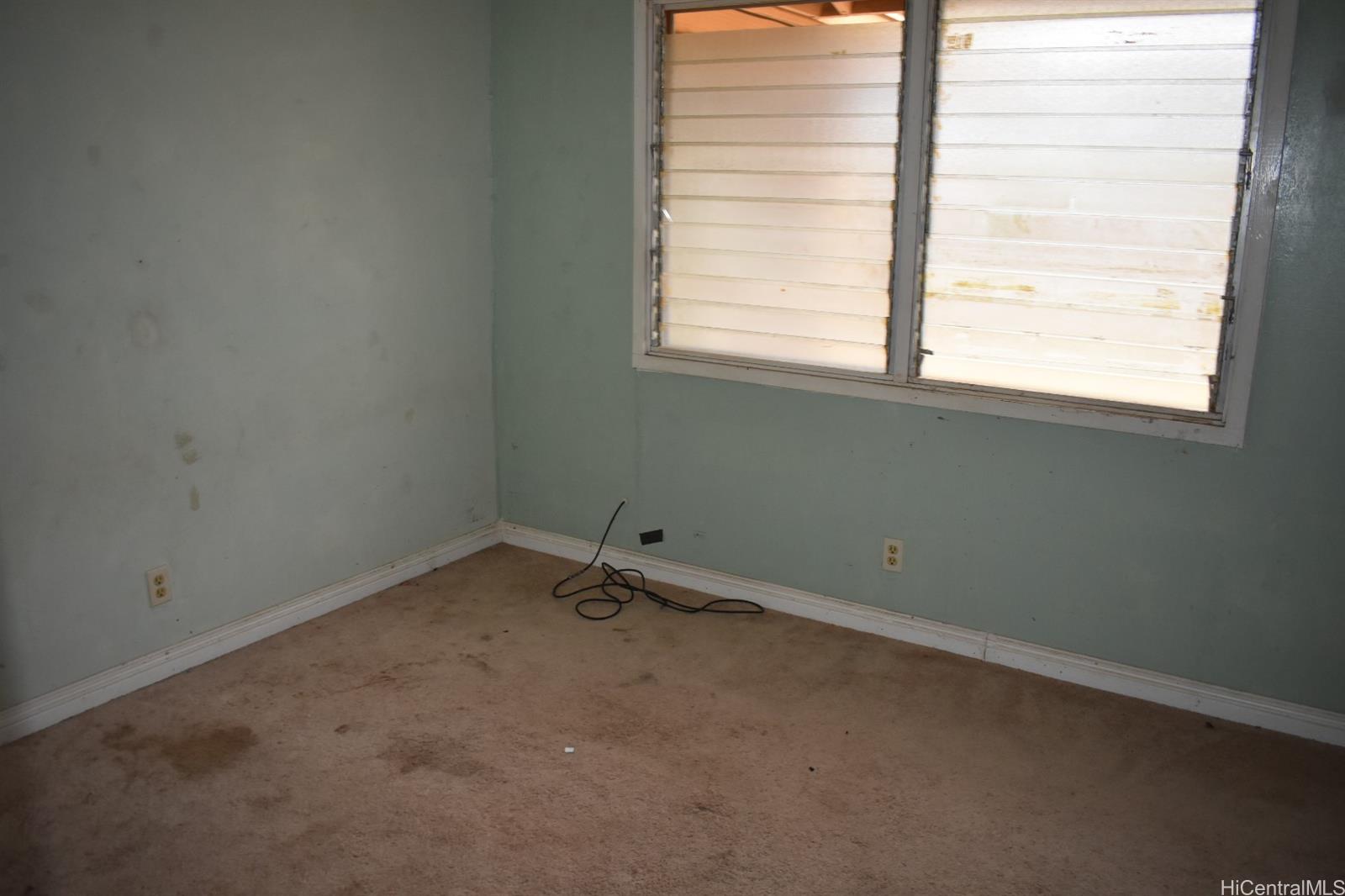 84-908  Hana Street Makaha, Leeward home - photo 12 of 19