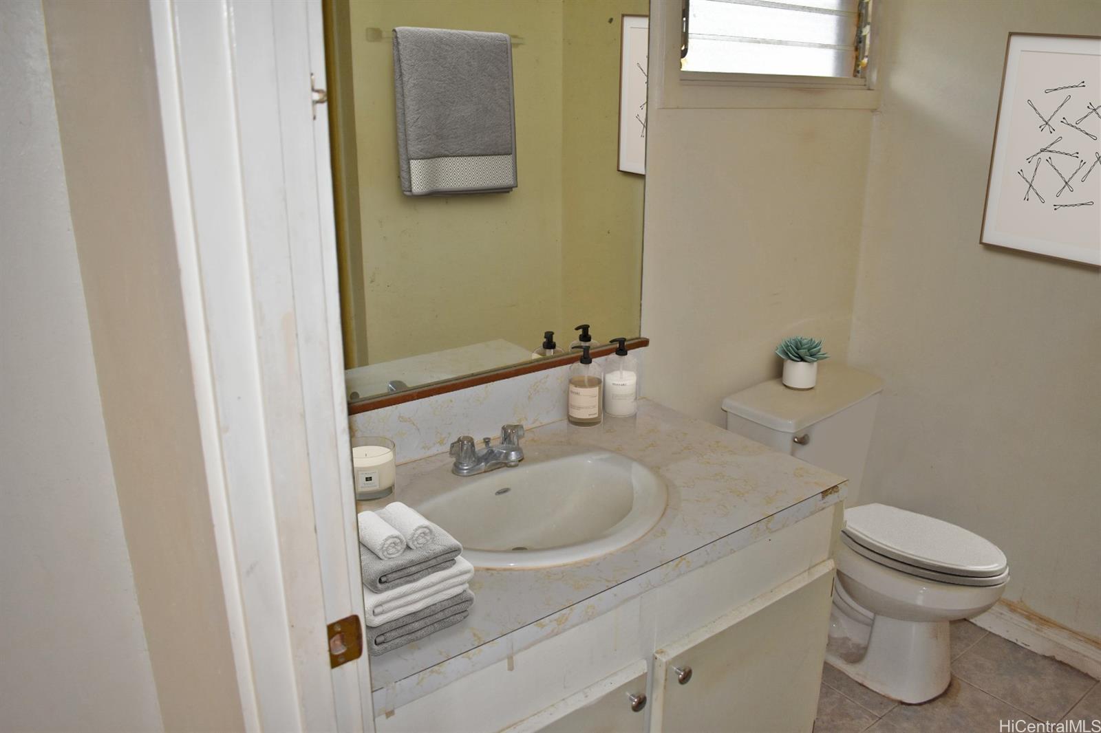 84-908  Hana Street Makaha, Leeward home - photo 14 of 19