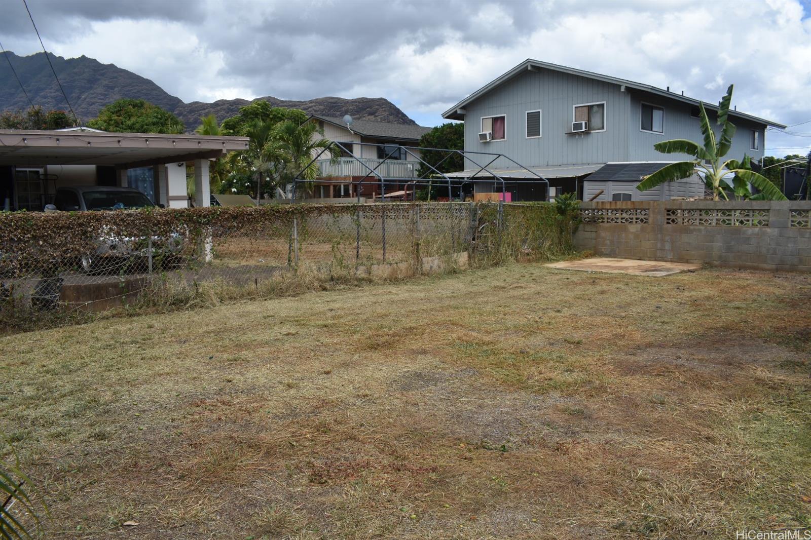 84-908  Hana Street Makaha, Leeward home - photo 4 of 19