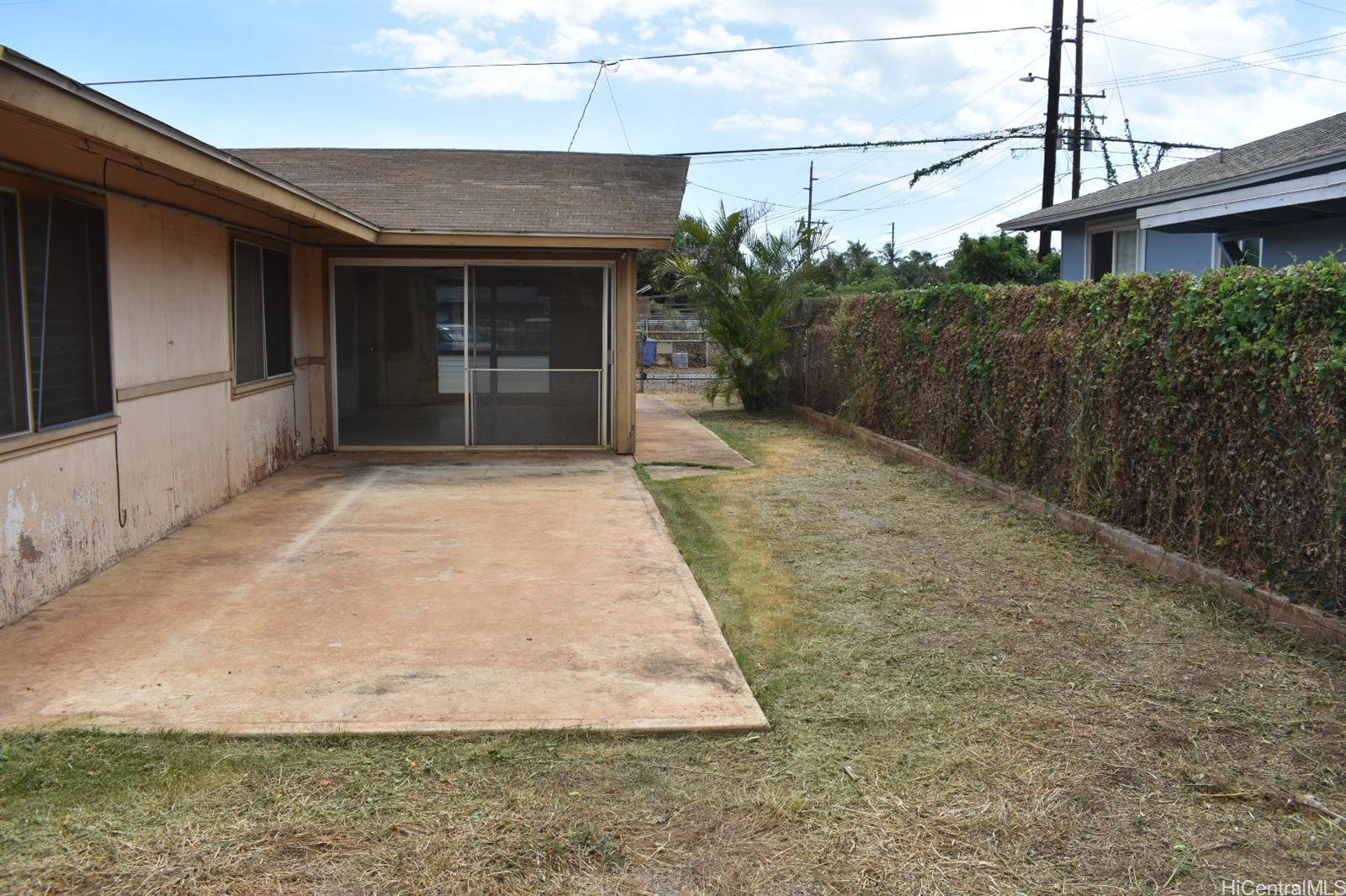 84-908  Hana Street Makaha, Leeward home - photo 6 of 19