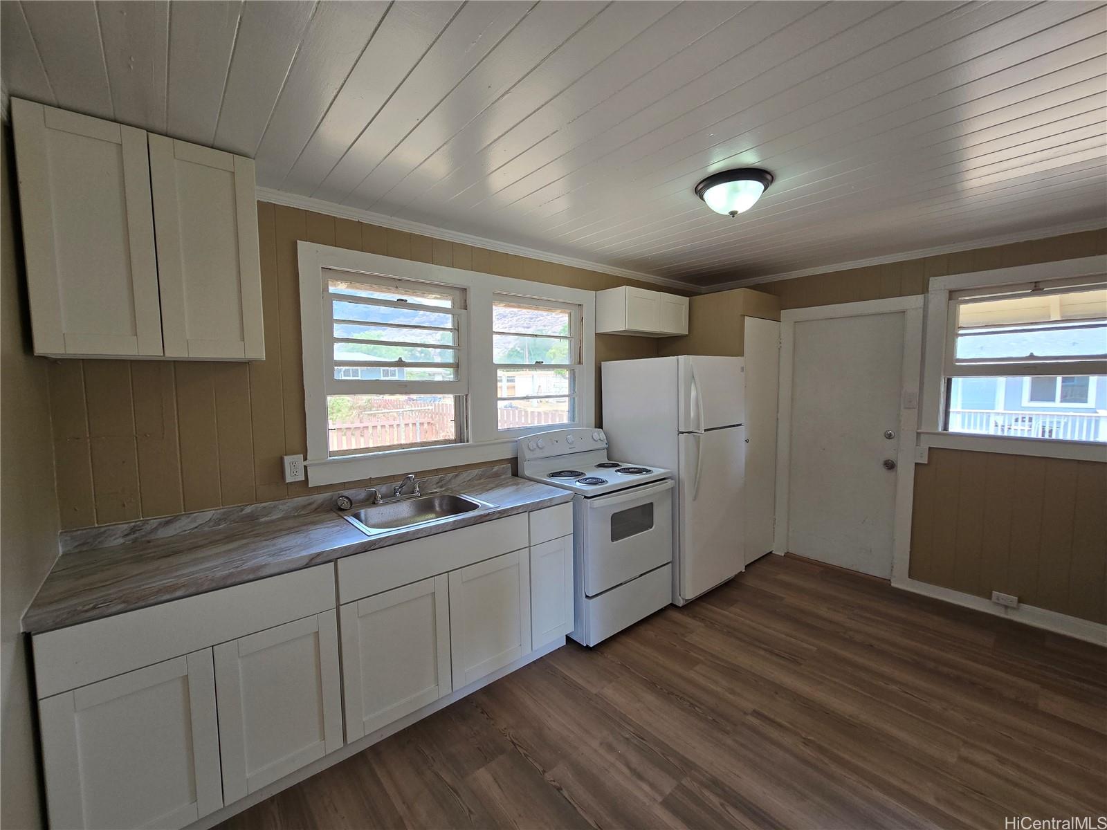 84-916 Hanalei Street Waianae - Multi-family - photo 5 of 9