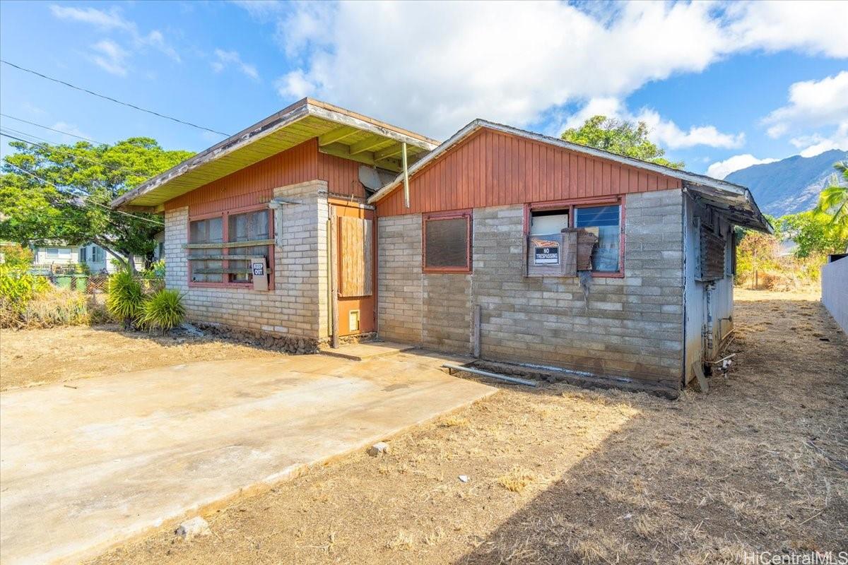 84-918  Farrington Hwy Makaha, Leeward home - photo 12 of 20