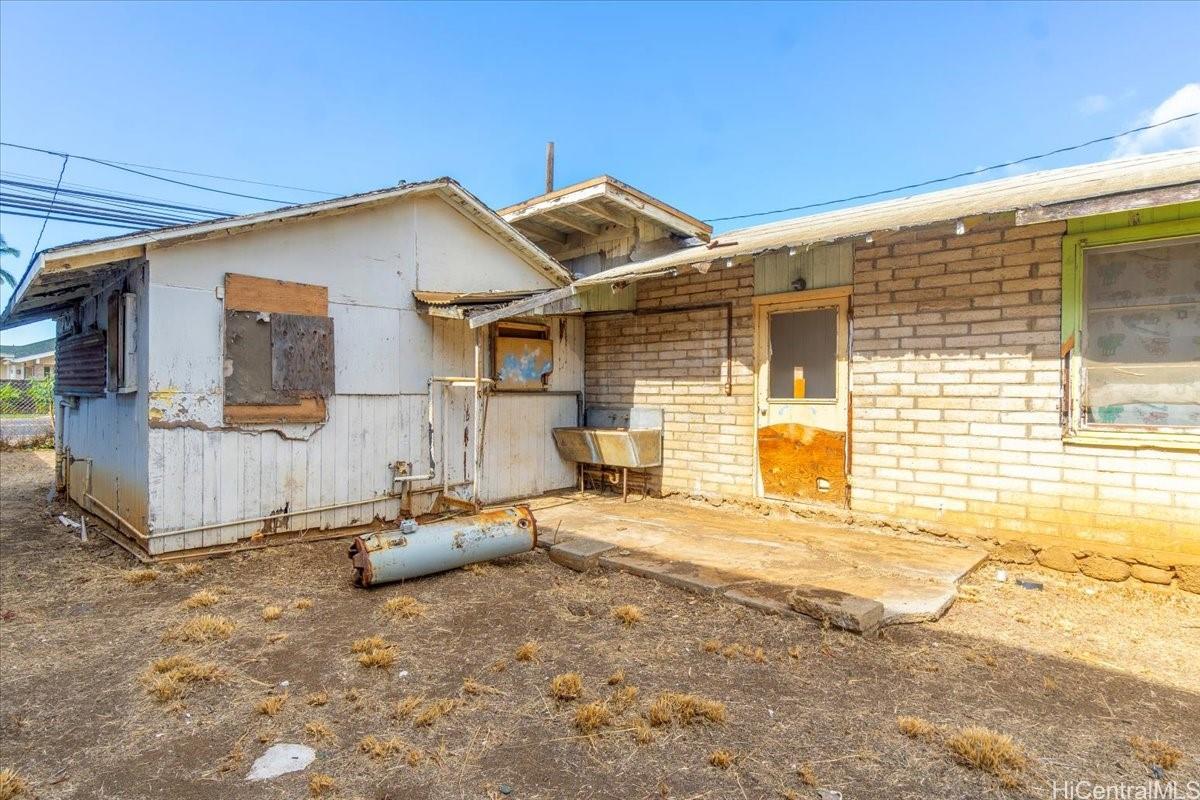 84-918  Farrington Hwy Makaha, Leeward home - photo 13 of 20