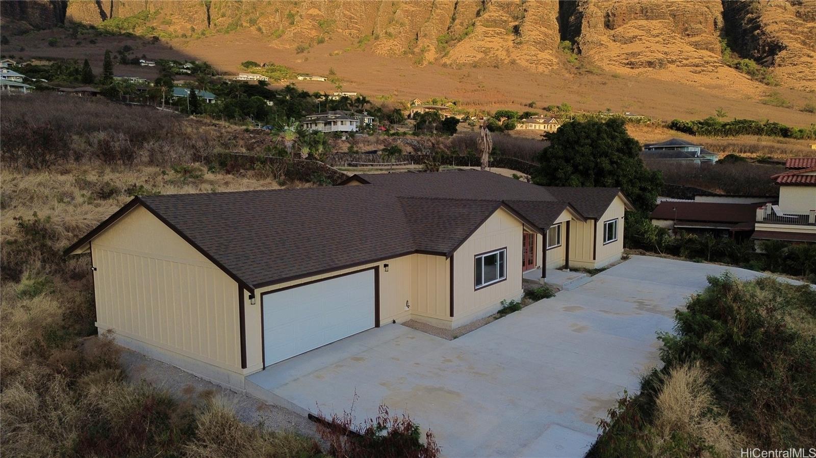 84-920  Moaelehua Street Maunaolu Estates, Leeward home - photo 2 of 15