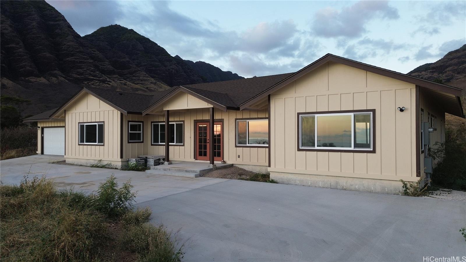 84-920  Moaelehua Street Maunaolu Estates, Leeward home - photo 3 of 15