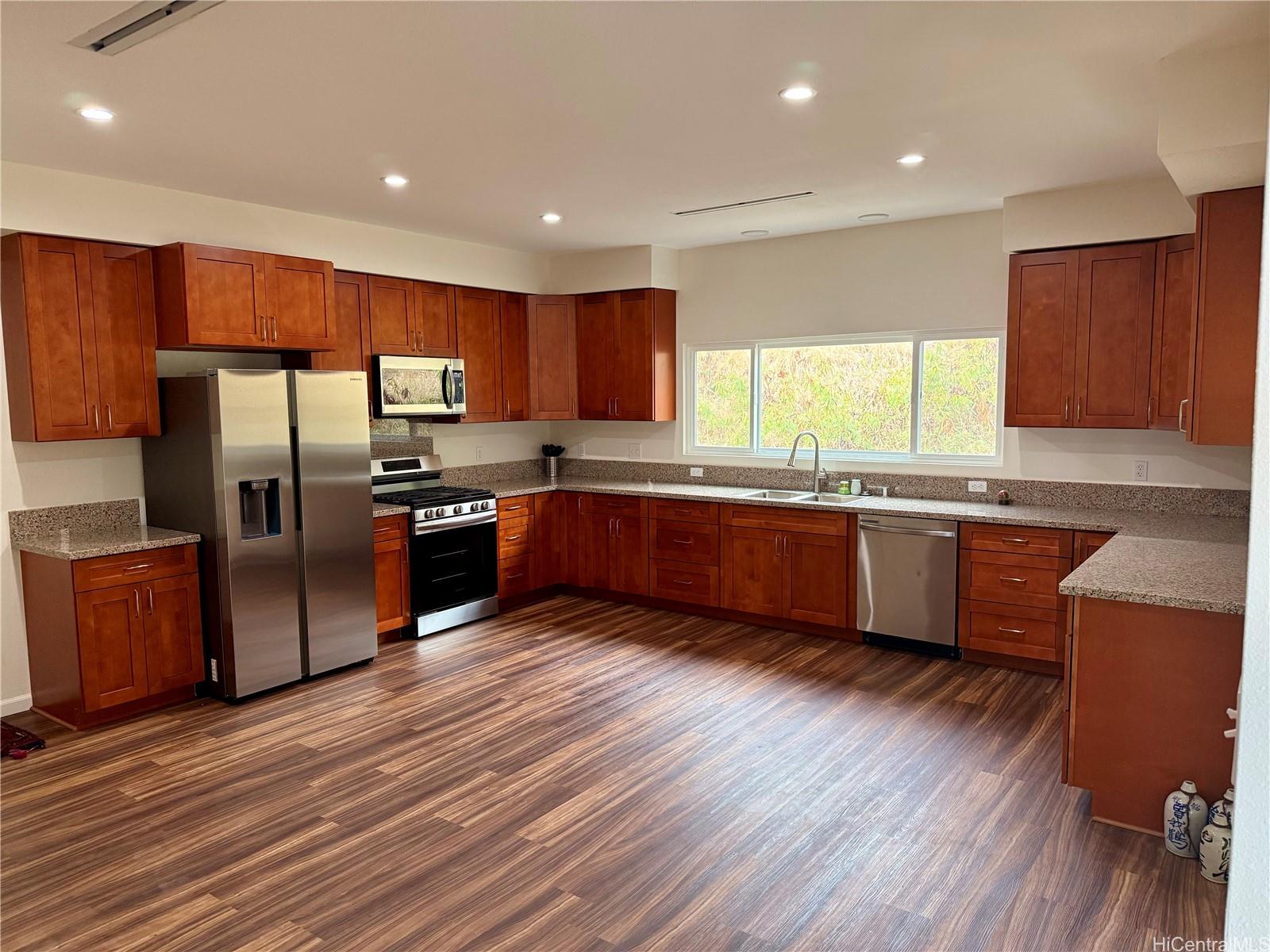 84-920  Moaelehua Street Maunaolu Estates, Leeward home - photo 10 of 15