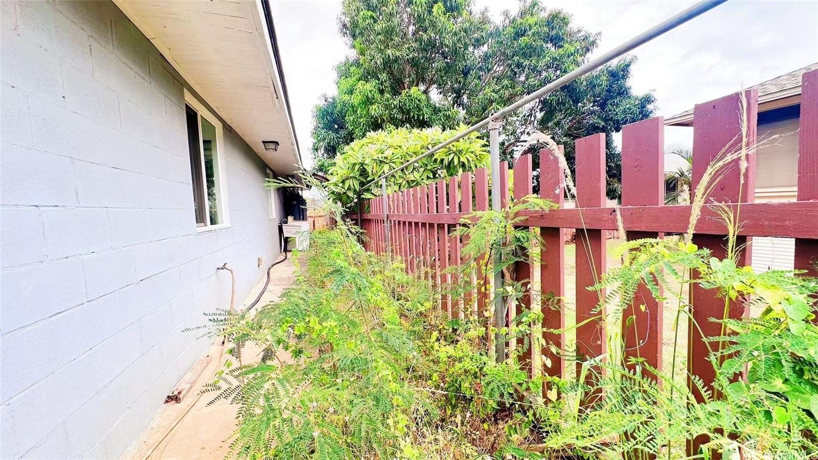 84-921  Lahaina Street Makaha, Leeward home - photo 11 of 14