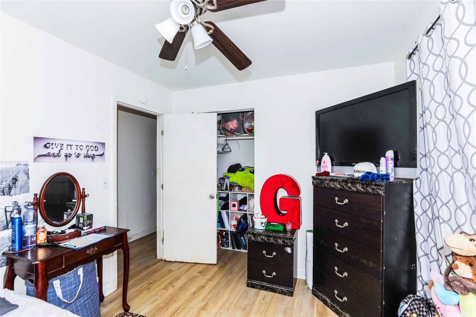 84-924  Hana St Makaha, Leeward home - photo 12 of 24