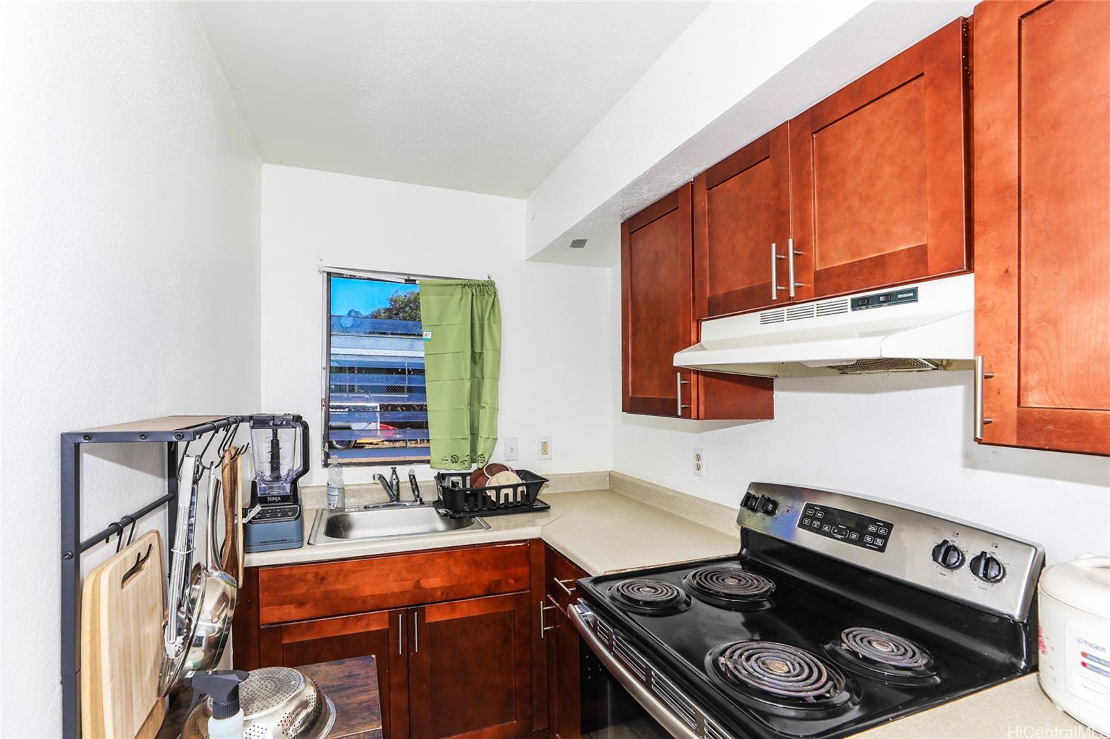 84-924  Hana St Makaha, Leeward home - photo 19 of 24