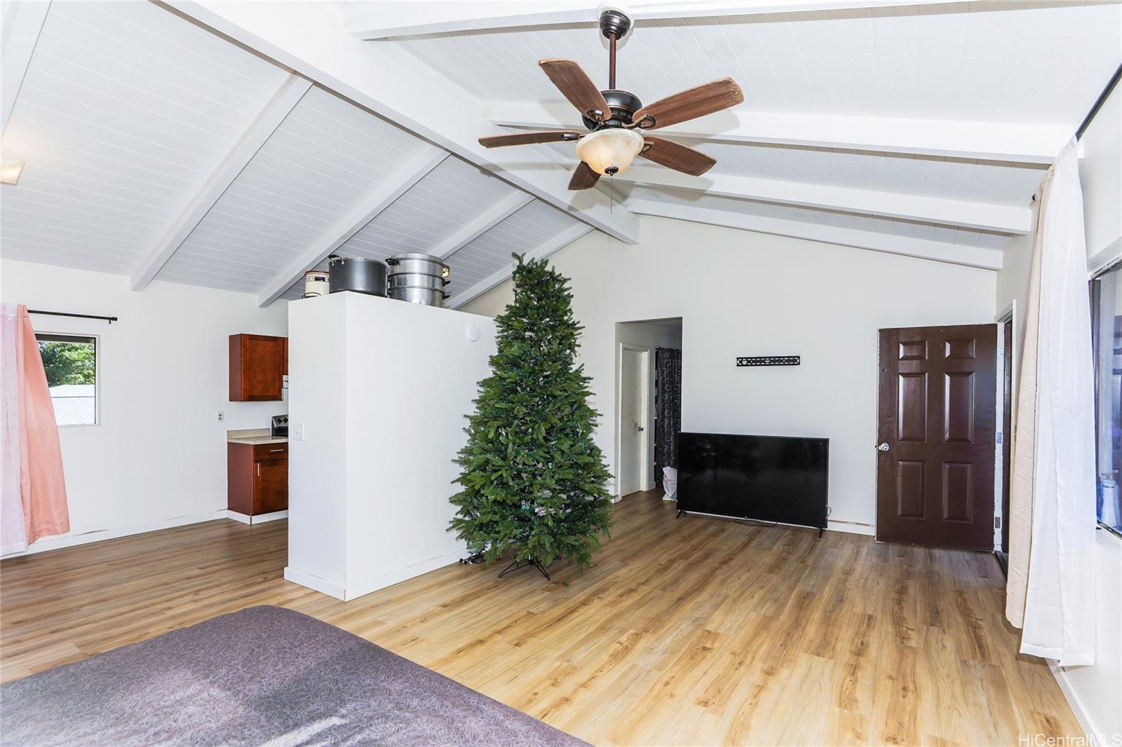 84-924  Hana St Makaha, Leeward home - photo 4 of 24