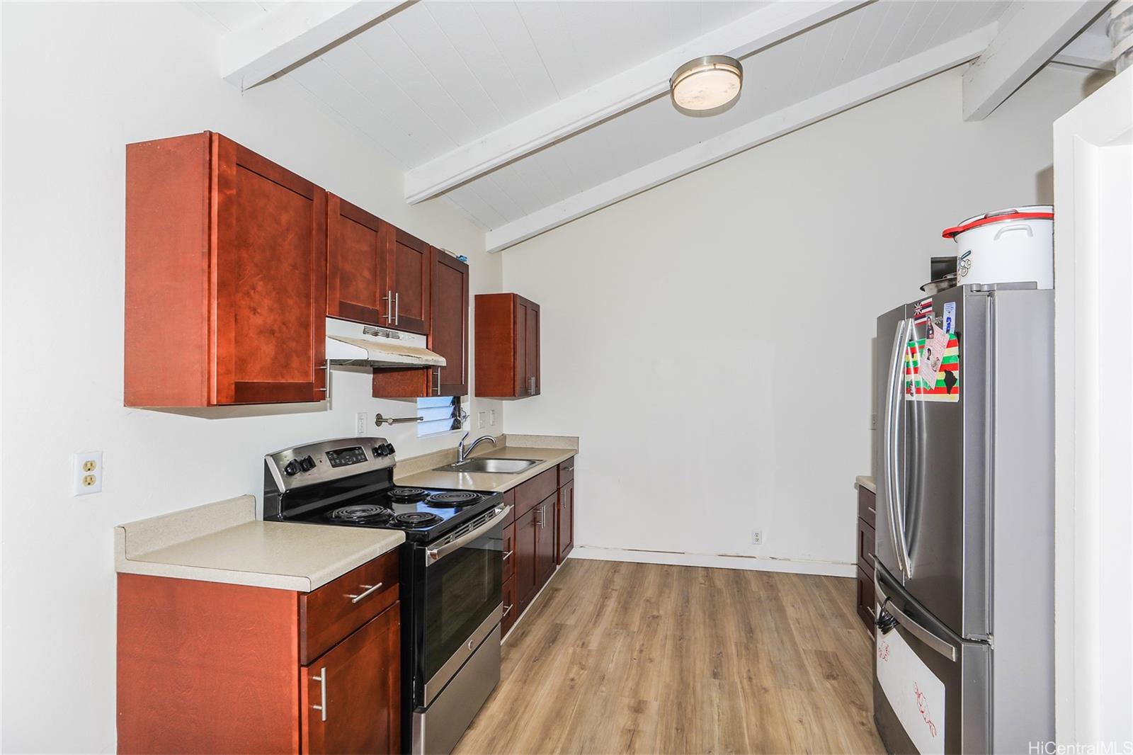 84-924  Hana St Makaha, Leeward home - photo 8 of 24