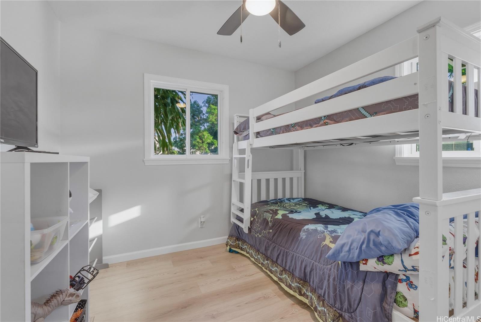 84-929  Hana Street Makaha, Leeward home - photo 6 of 22