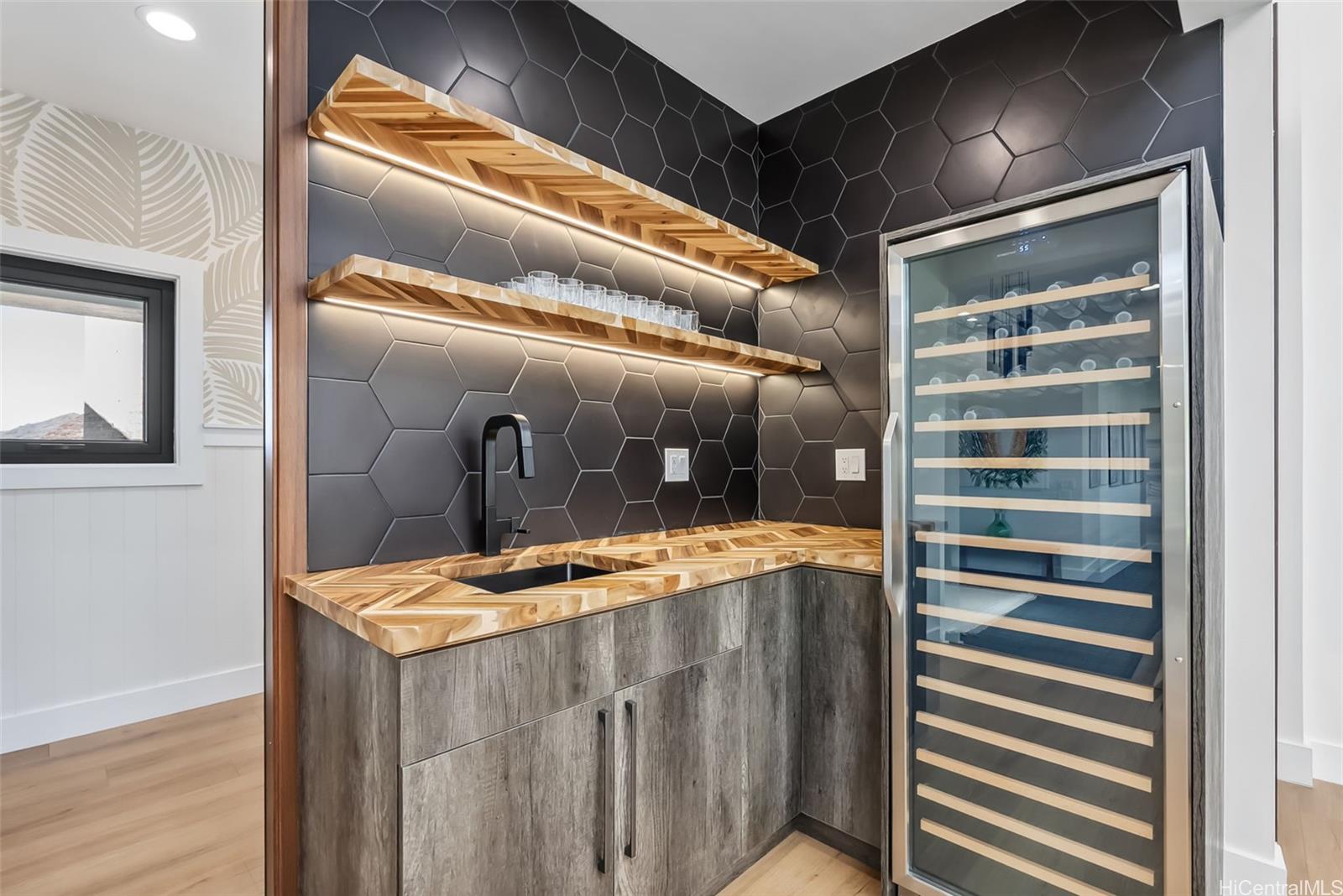 84-945  Alahele Street Maunaolu Estates, Leeward home - photo 10 of 25