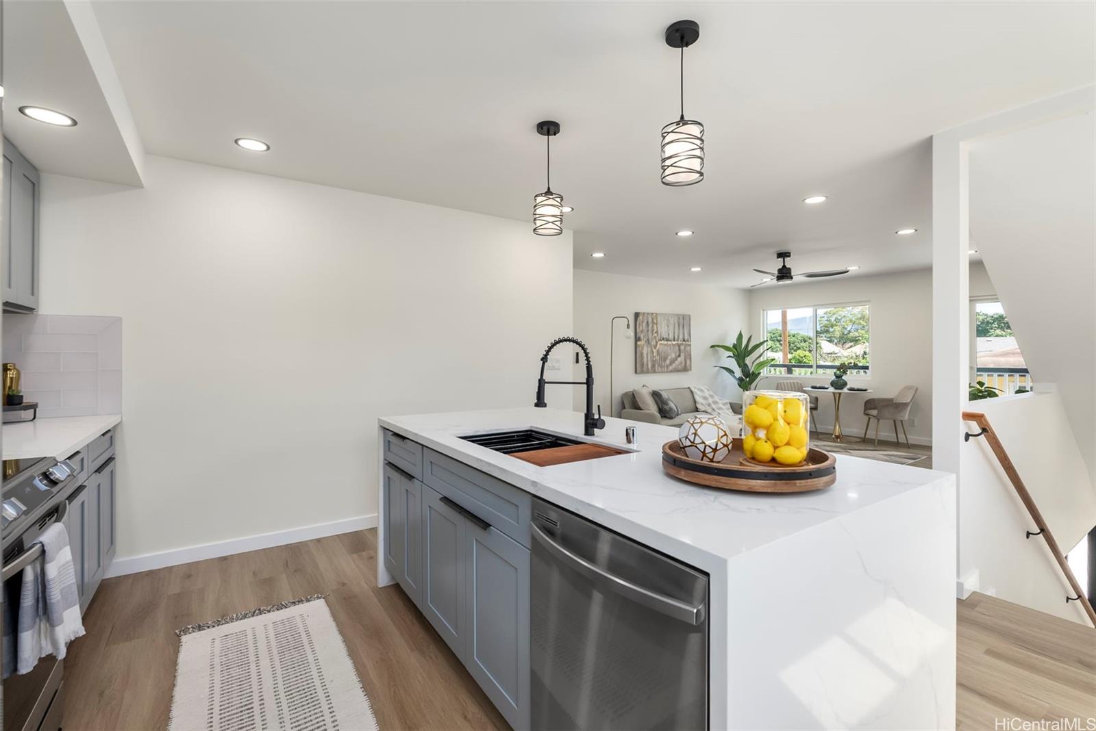 84-949  Hana Street Makaha, Leeward home - photo 3 of 24