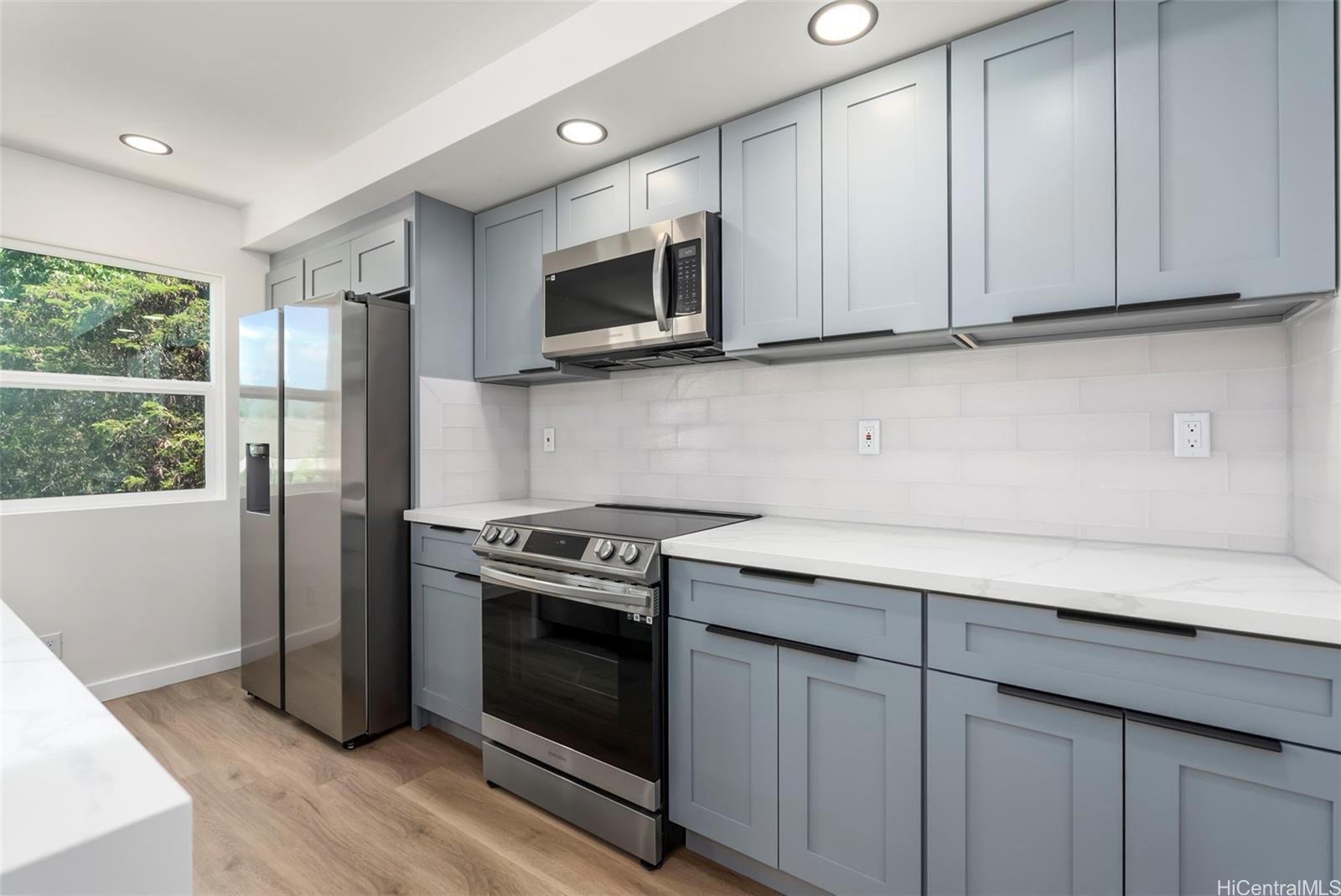 84-949A  Hana Street Makaha, Leeward home - photo 3 of 24