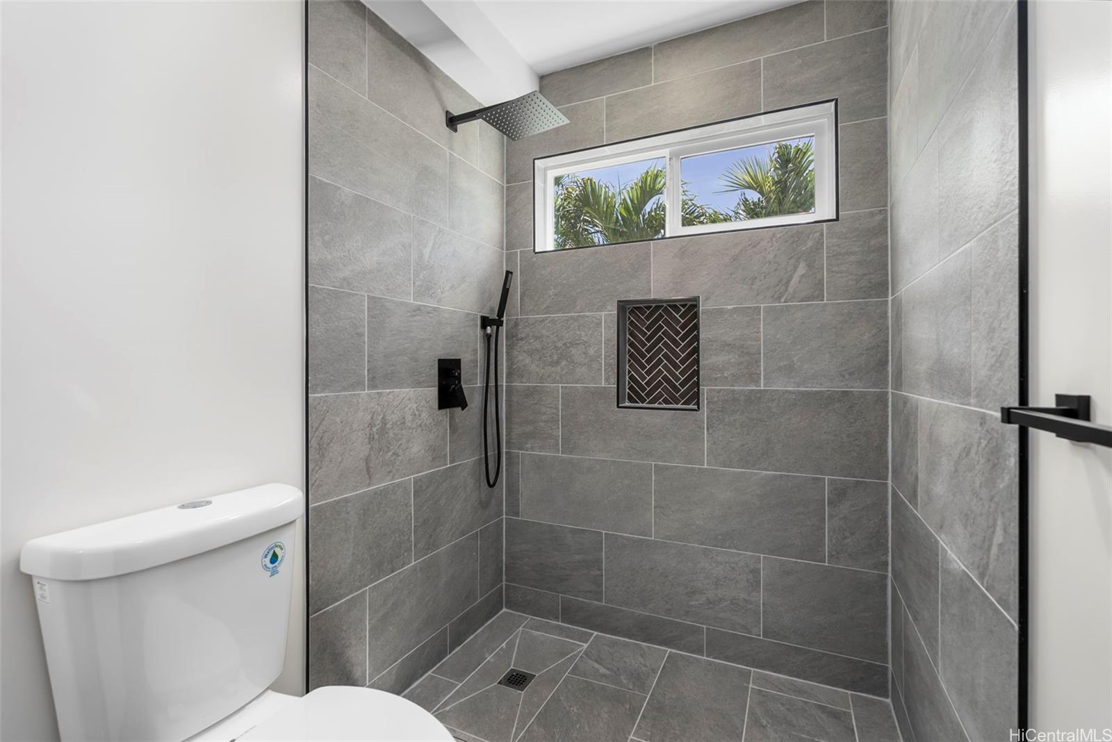 84-949A  Hana Street Makaha, Leeward home - photo 8 of 24