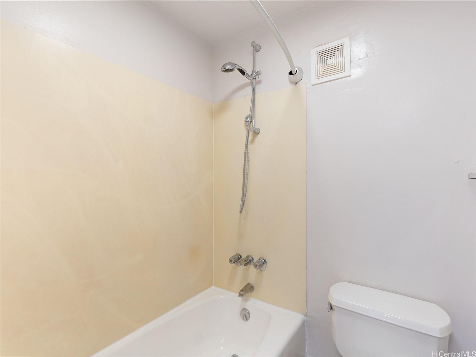 Makaha Beach Cabanas condo # B517, Waianae, Hawaii - photo 16 of 25