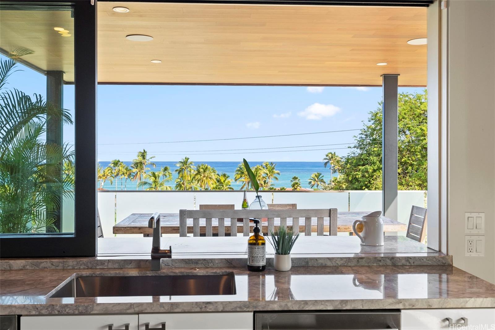 851  Aalapapa Drive Lanikai, Kailua home - photo 11 of 25