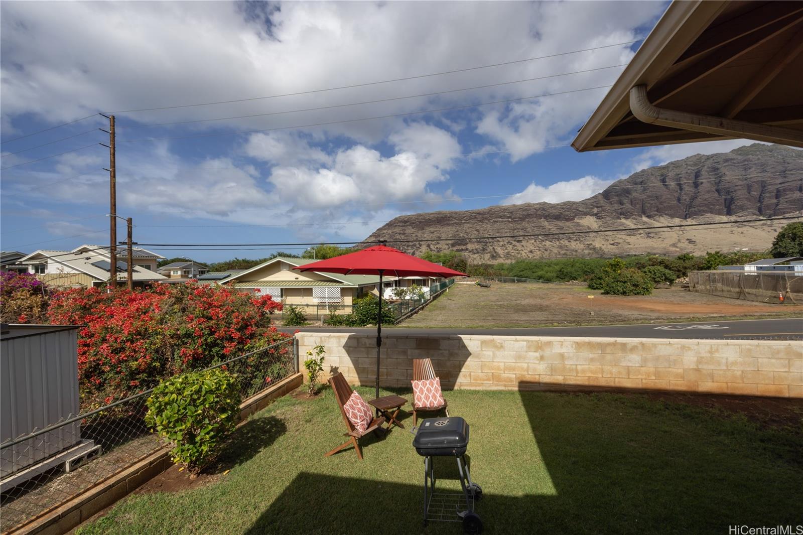 85-1044  Hookuikahi St Waianae, Leeward home - photo 2 of 14