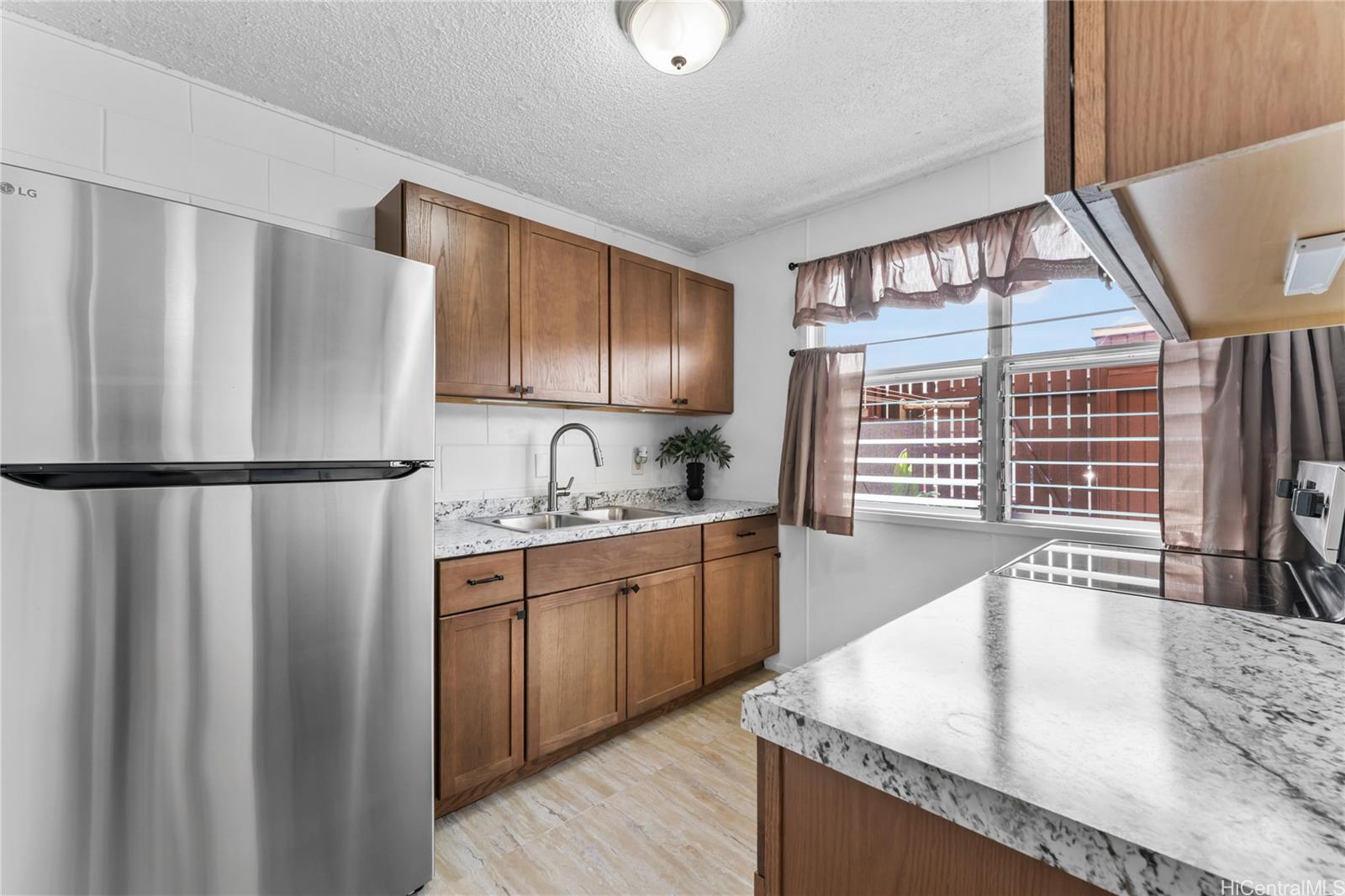 Ulu Wehi condo # B, Waianae, Hawaii - photo 8 of 25