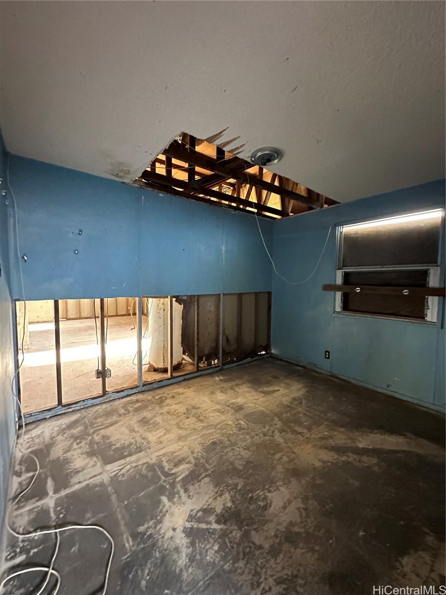 85-153  Ala Walua Street Waianae, Leeward home - photo 5 of 10