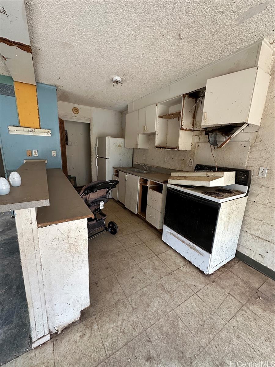 85-153  Ala Walua Street Waianae, Leeward home - photo 7 of 10