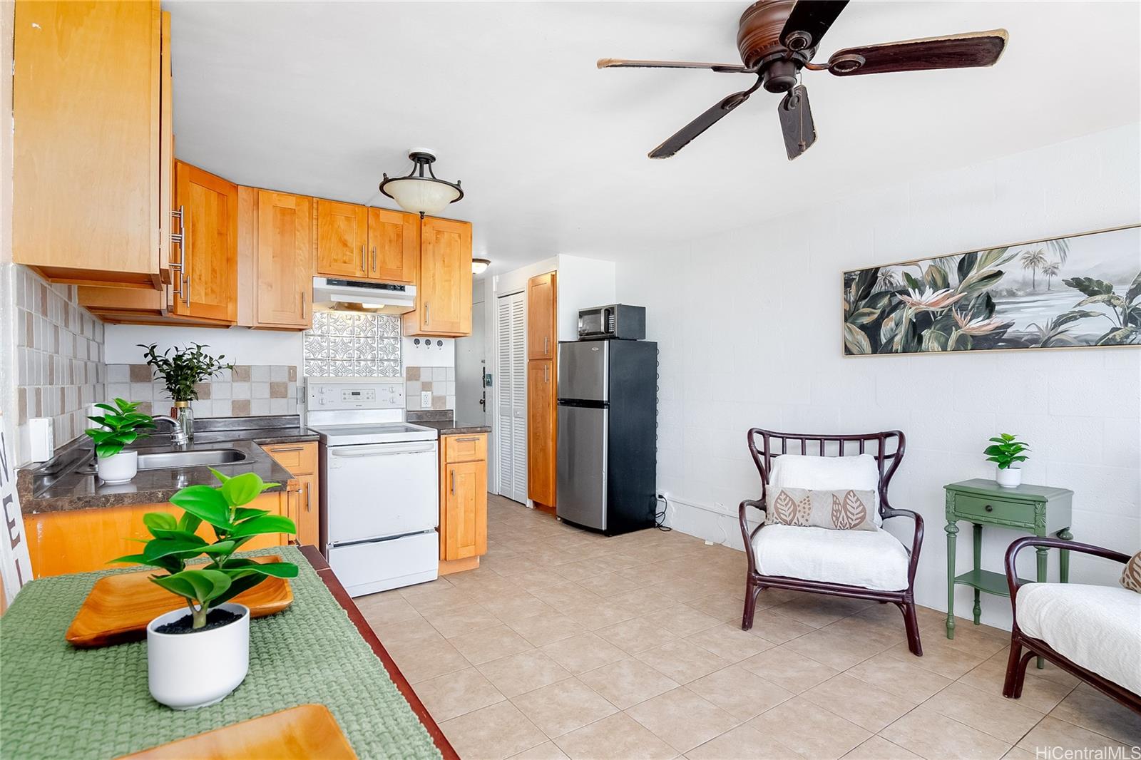 Makaha Surfside condo # A114, Waianae, Hawaii - photo 3 of 24