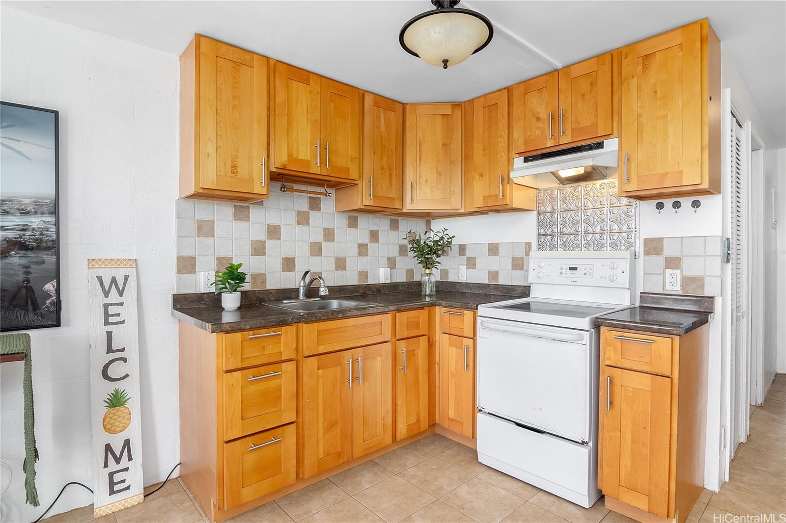 Makaha Surfside condo # A114, Waianae, Hawaii - photo 6 of 24