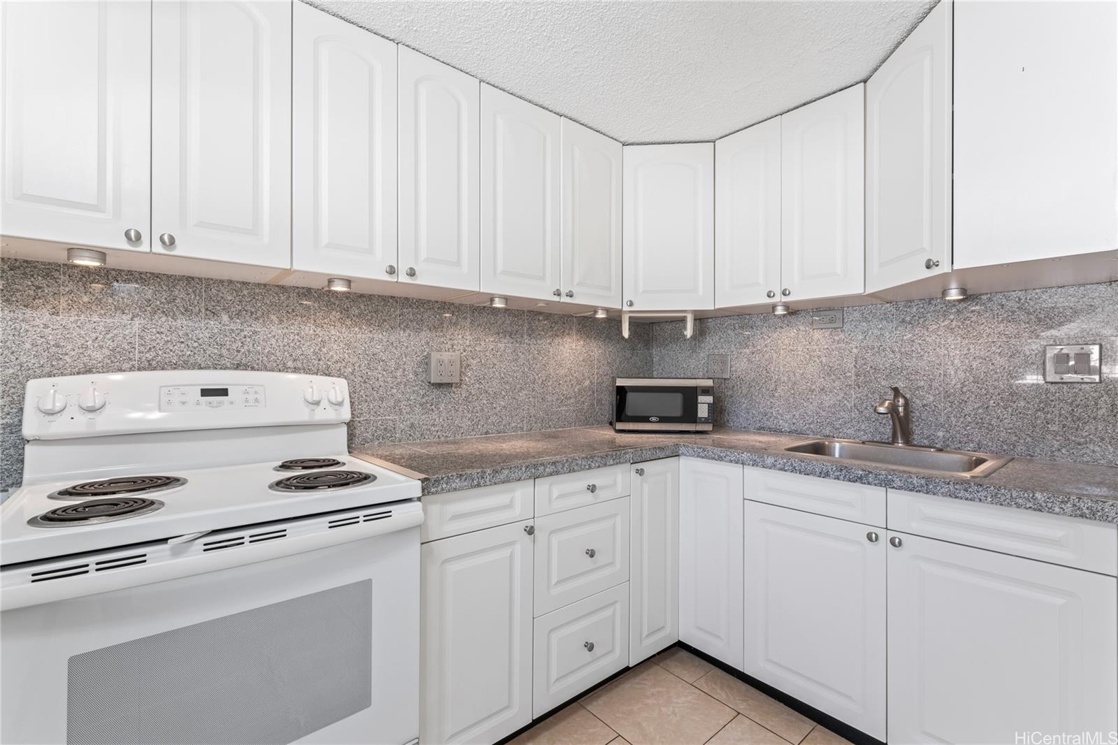 Makaha Surfside condo # A204, Waianae, Hawaii - photo 13 of 25