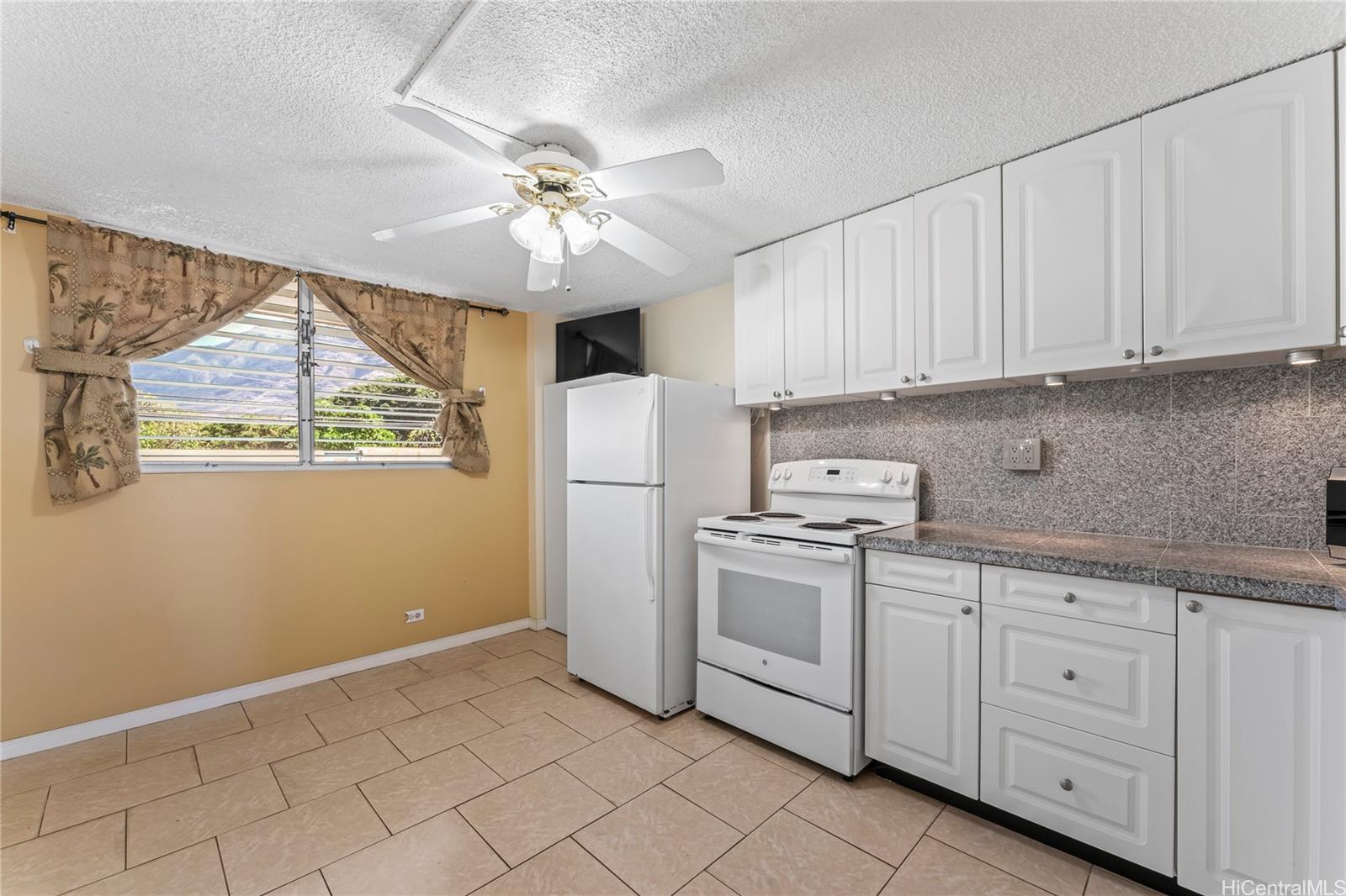 Makaha Surfside condo # A204, Waianae, Hawaii - photo 18 of 25