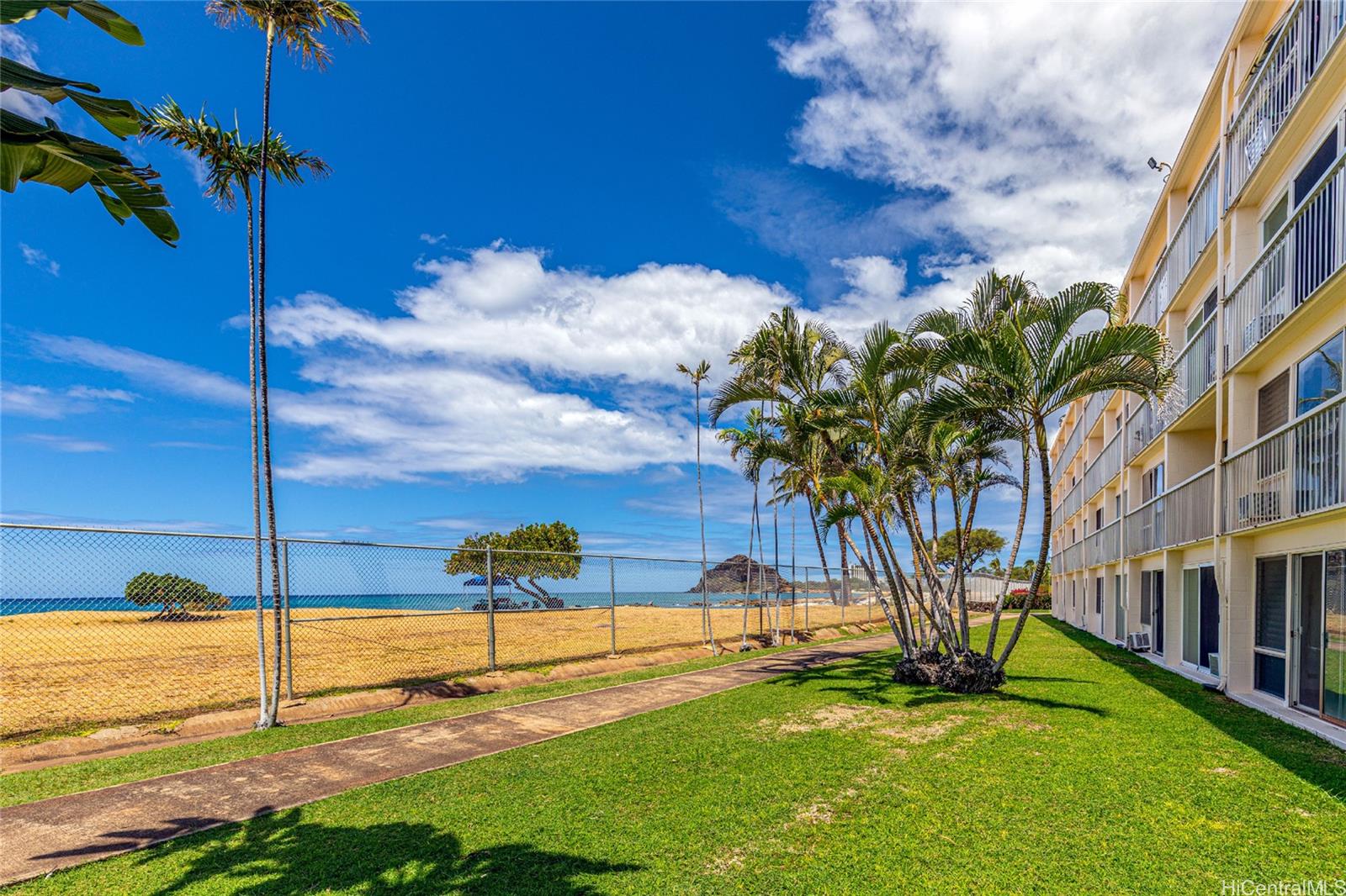 Makaha Surfside B109, 85175 Farrington Hwy, Waianae Waianae