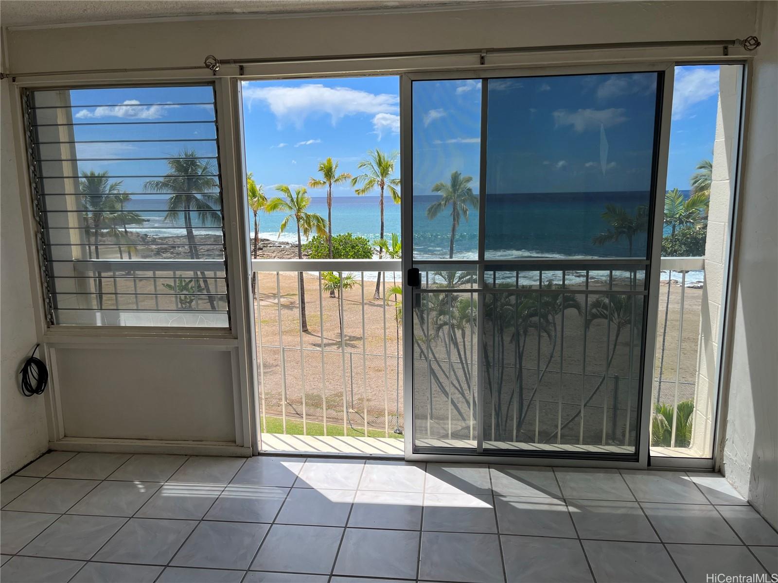 Makaha Surfside condo # B421, Waianae, Hawaii - photo 2 of 8