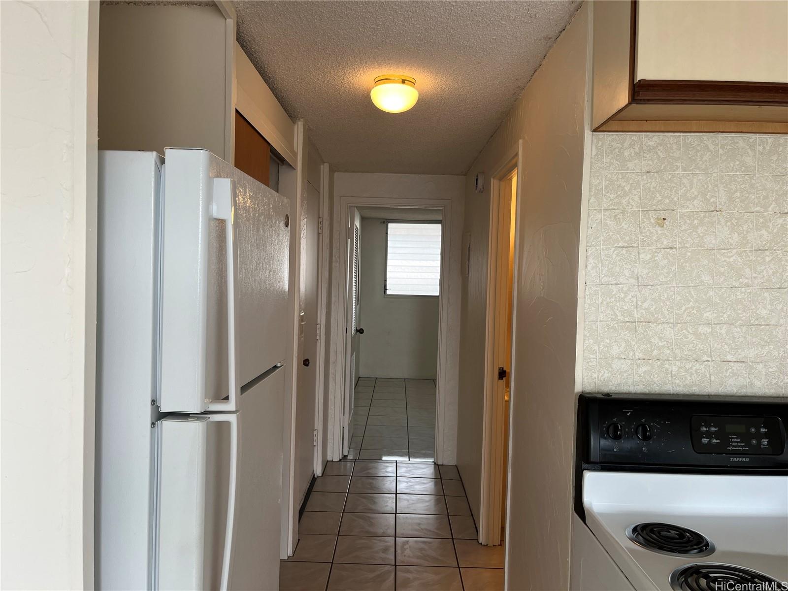 Makaha Surfside condo # B421, Waianae, Hawaii - photo 4 of 8