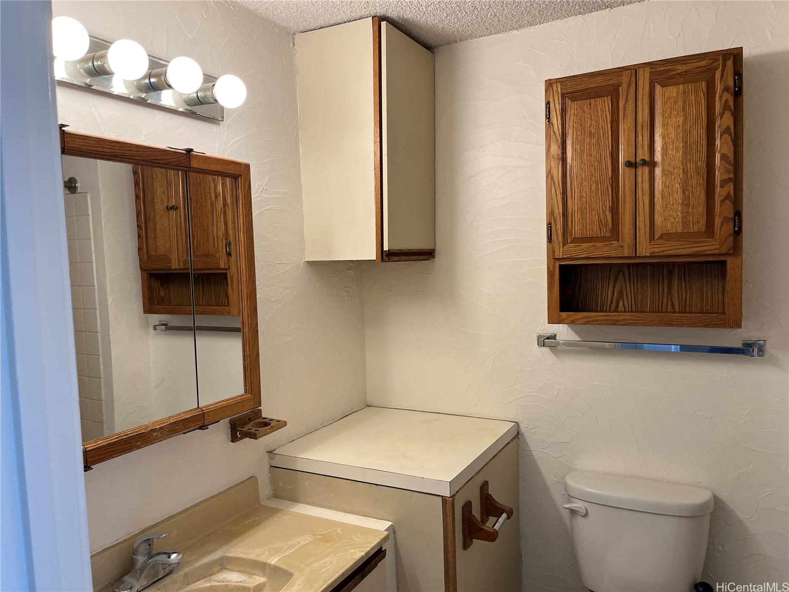 Makaha Surfside condo # B421, Waianae, Hawaii - photo 7 of 8