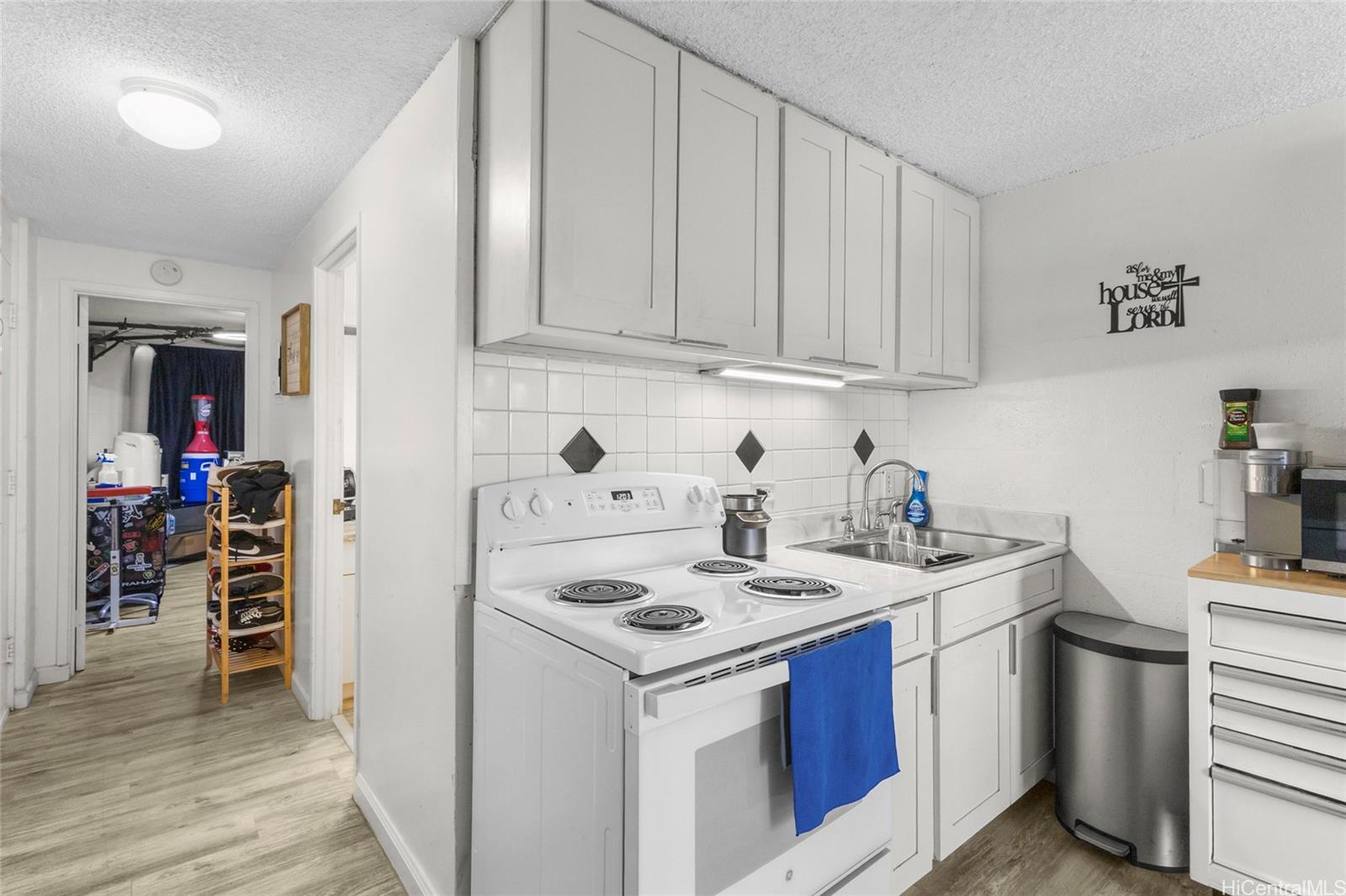 Makaha Surfside condo # C210, Waianae, Hawaii - photo 5 of 20