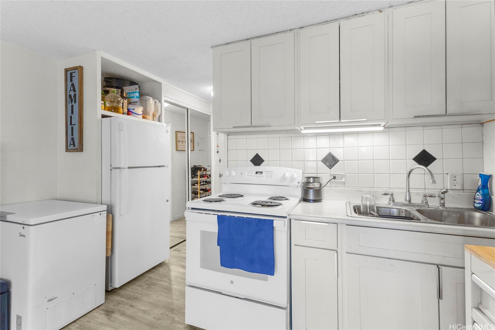 Makaha Surfside condo # C210, Waianae, Hawaii - photo 6 of 20