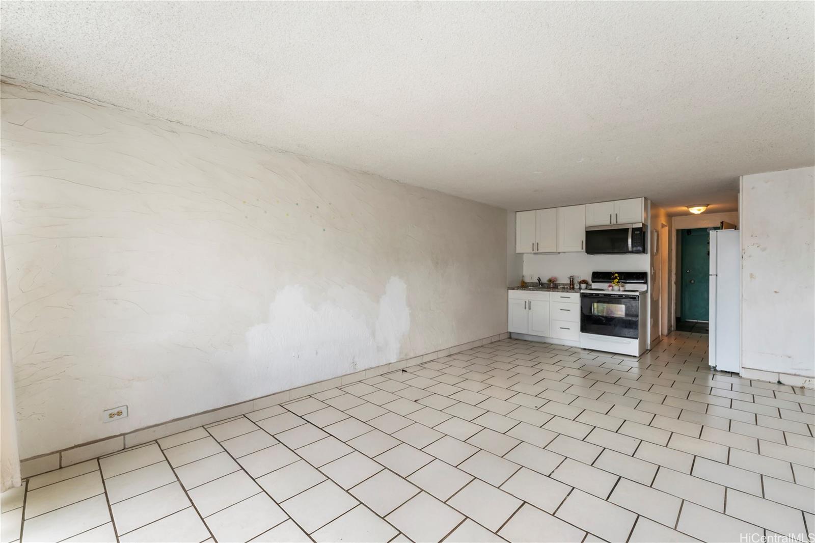 Makaha Surfside condo # C333, Waianae, Hawaii - photo 19 of 25