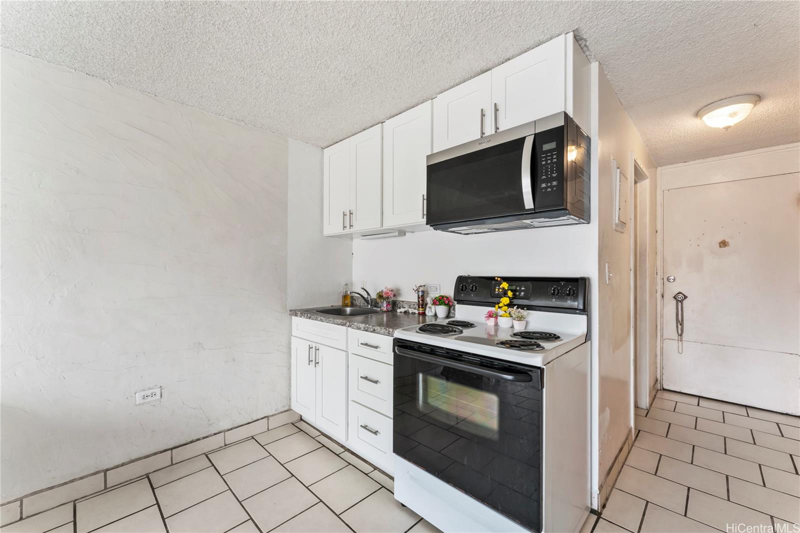 Makaha Surfside condo # C333, Waianae, Hawaii - photo 21 of 25