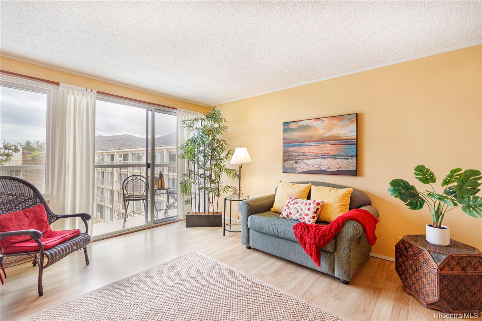 Makaha Surfside C414, 85175 Farrington Hwy, Waianae Waianae condo