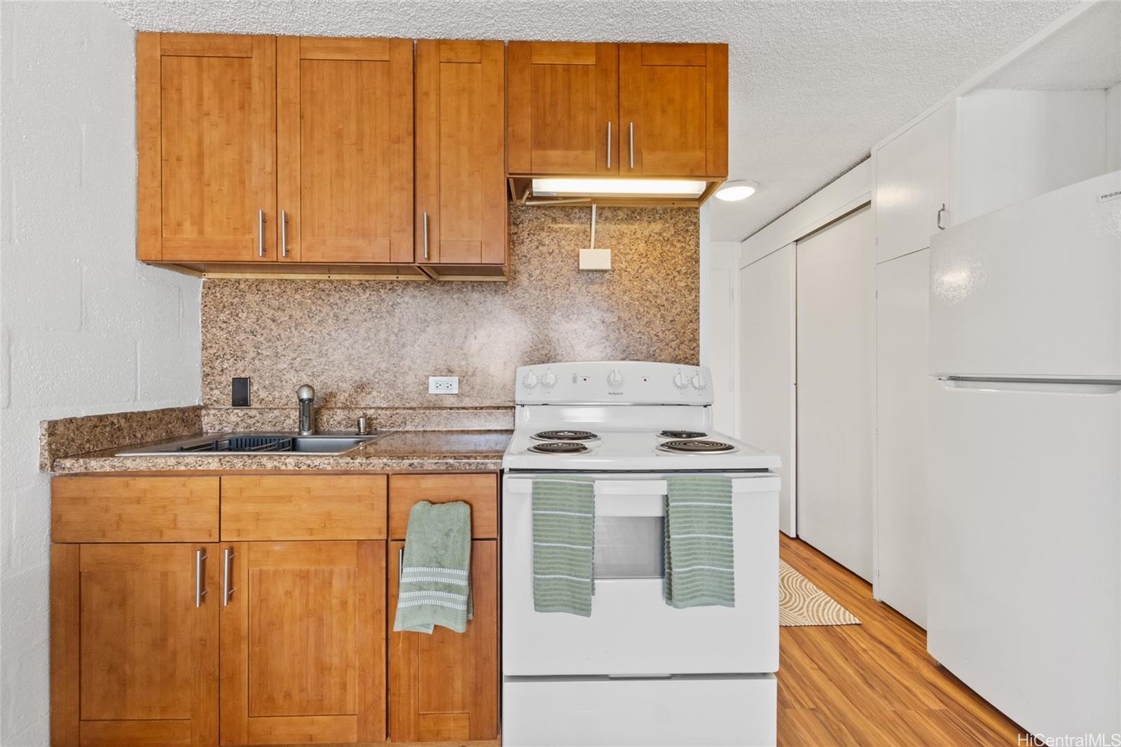 Makaha Surfside condo # C415, Waianae, Hawaii - photo 7 of 17