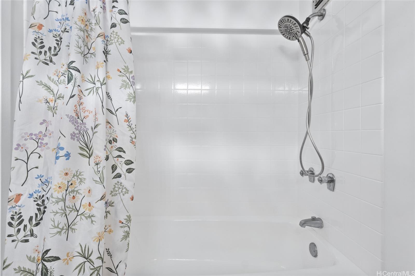 Makaha Surfside condo # C415, Waianae, Hawaii - photo 10 of 17