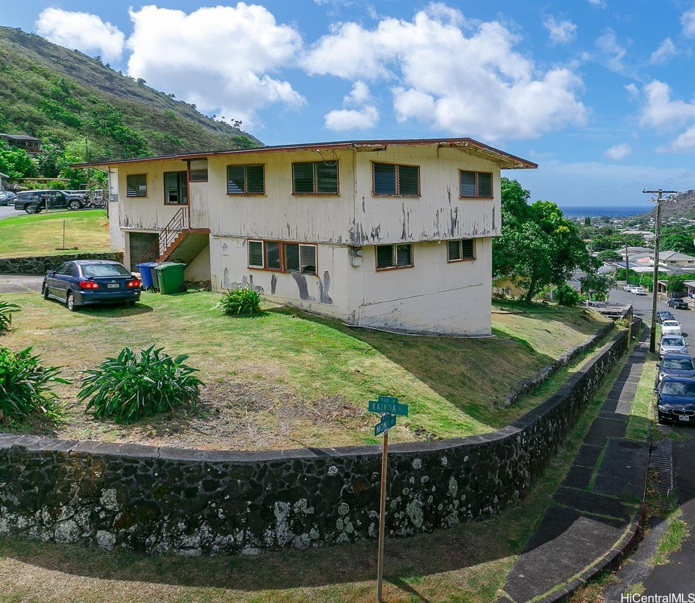 852  Kainoa Place Aina Haina Area, Diamond Head home - photo 7 of 9