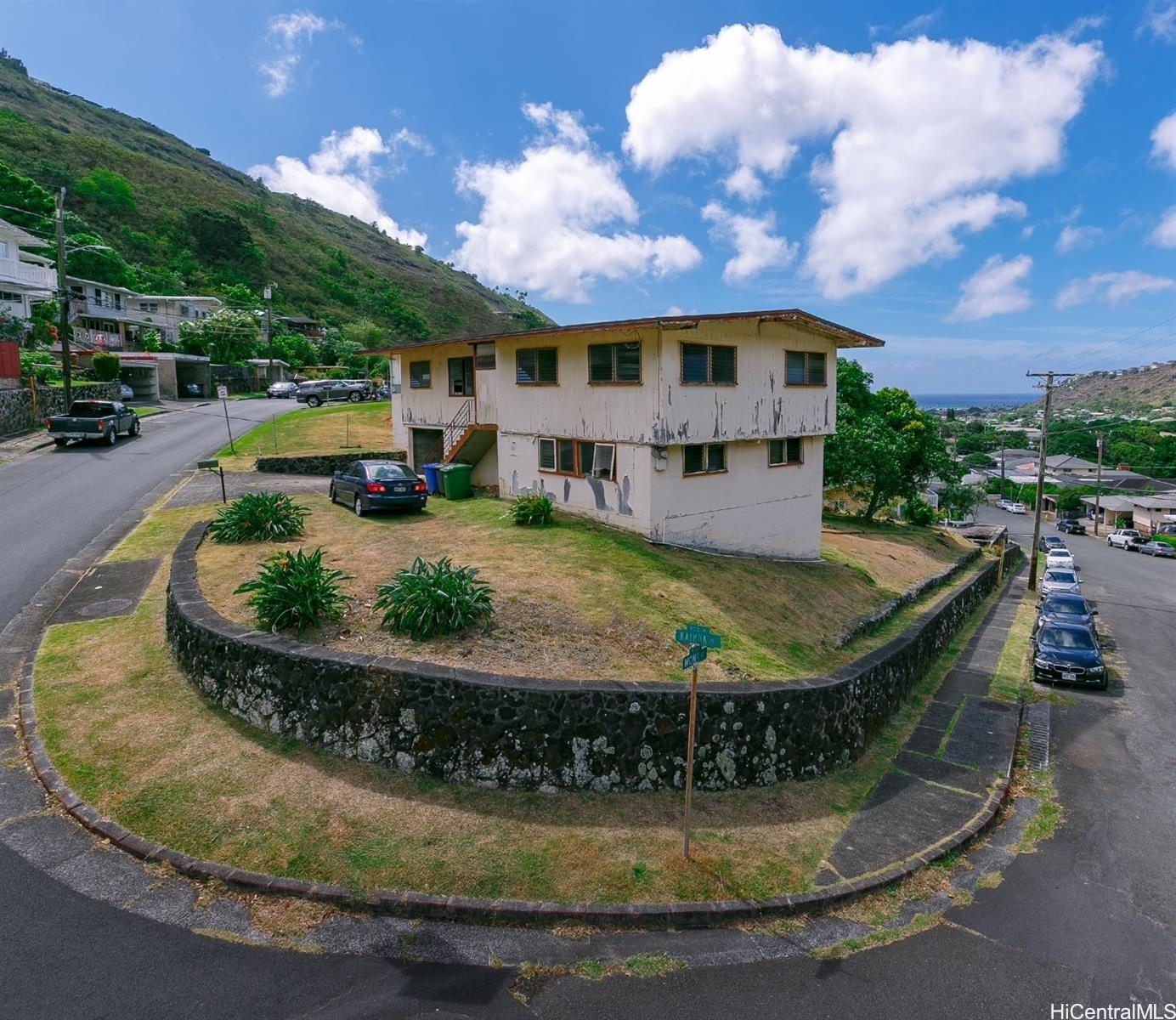 852  Kainoa Place Aina Haina Area, Diamond Head home - photo 8 of 9