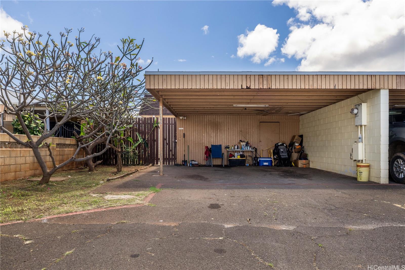 85-209  Ala Akau Street Waianae, Leeward home - photo 3 of 20
