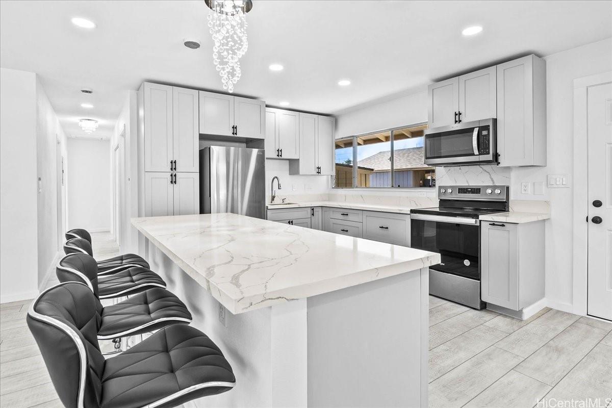 85-210  Limakokua Place Waianae, Leeward home - photo 11 of 22