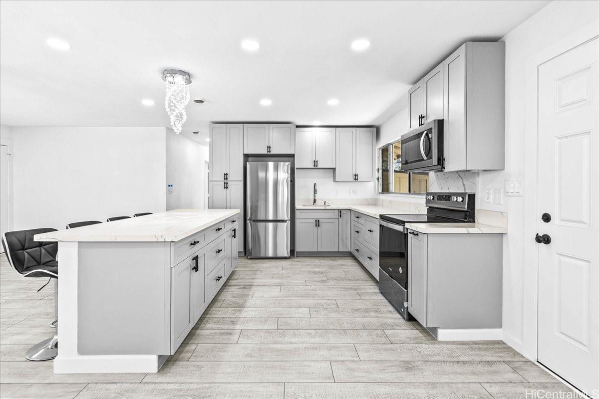 85-210  Limakokua Place Waianae, Leeward home - photo 8 of 22